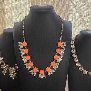J. CREW NECKLACE BIB‎ CORAL AND CRYSTAL BAUBLE FLORAL GOLD TONE CHAIN